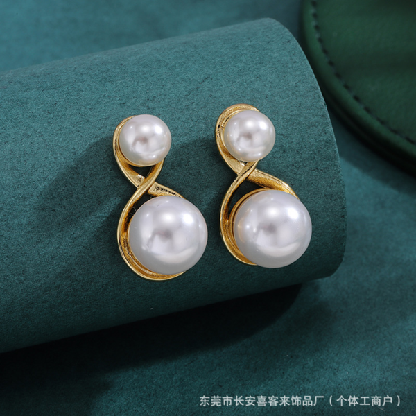 Pearl Style Earring