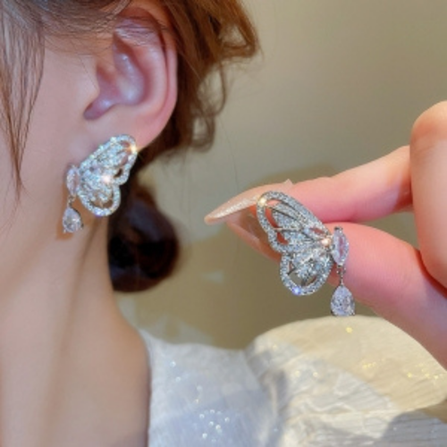 Crystal Butterfly Pearl Drop Earing
