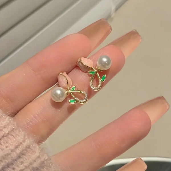 Pink Pearl tulip stud earrings