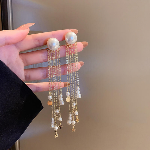 Pearl Ball tussle earring