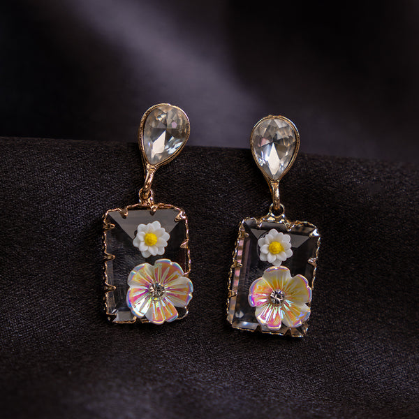Gold Plated White Rhinestone Flower Earring