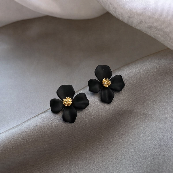 Floral Design Black Earring