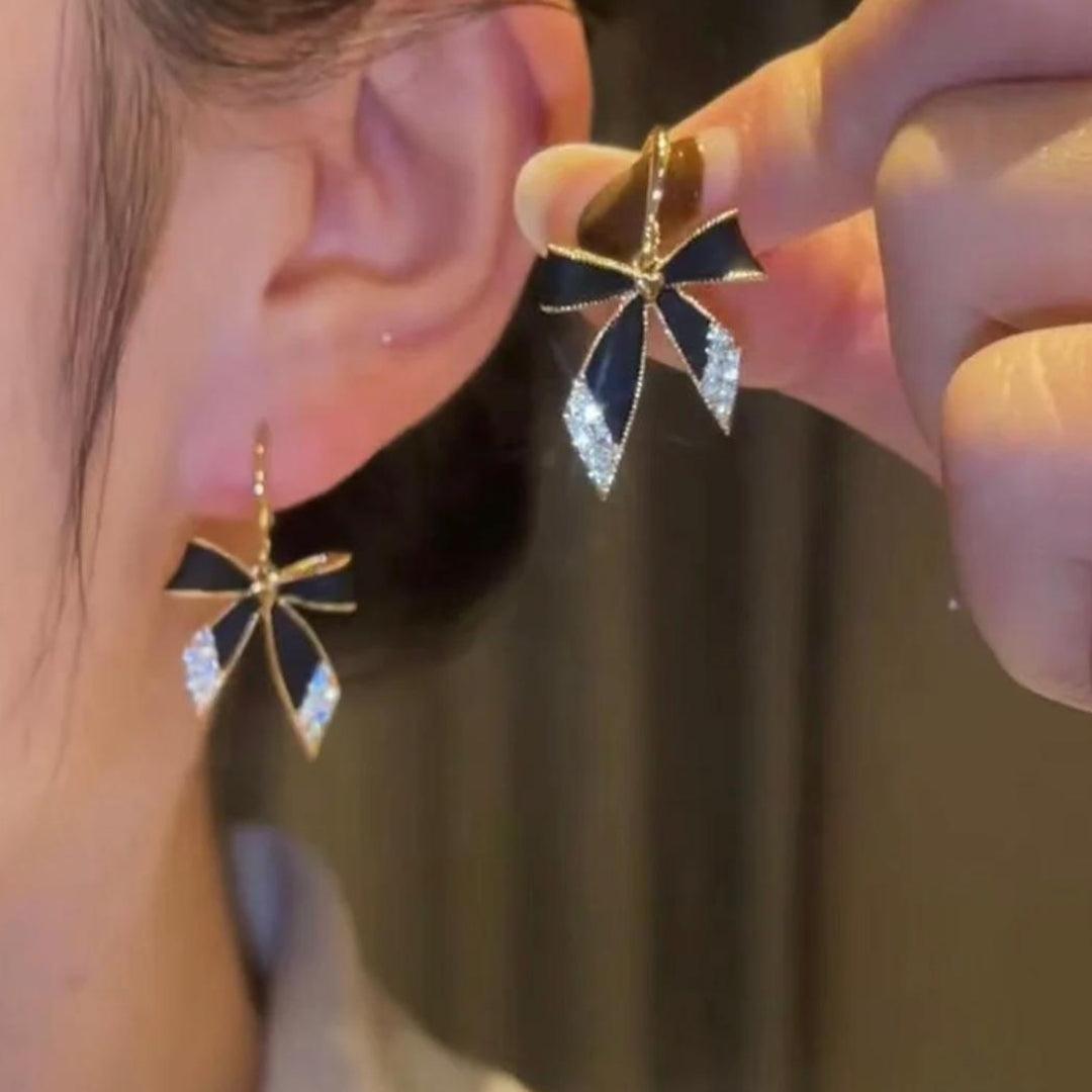 Bow-Shaped Dangling Earring