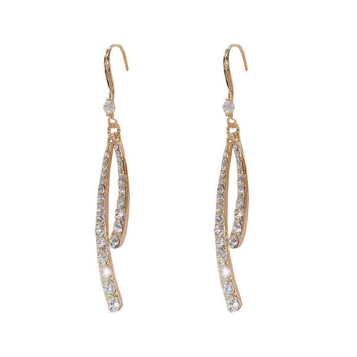 Light luxury design earrings