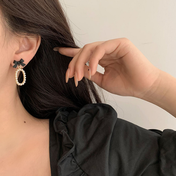 Bowknot With Hanging Pearls Earrings