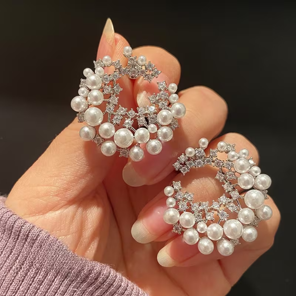Unique Design Pearl Flash Stud Earring