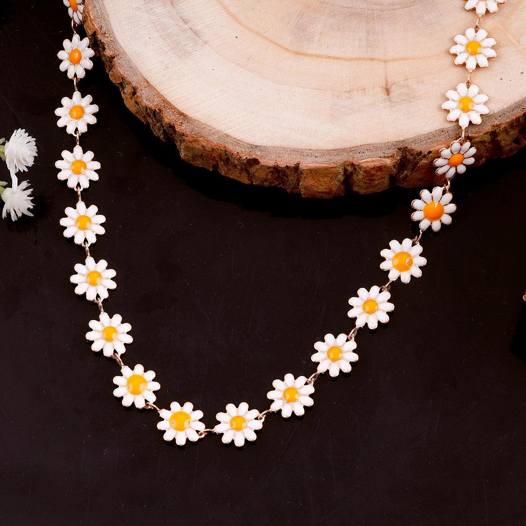 Daisy Flower Necklace