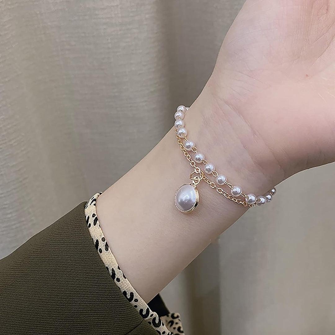 Pearl and Chain Bracelet with Pendant