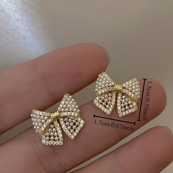 Small pearl work earring