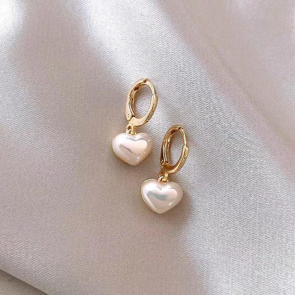 Heart Pearl Earring