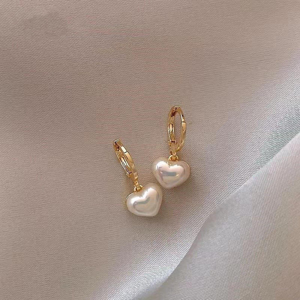 Heart Pearl Earring