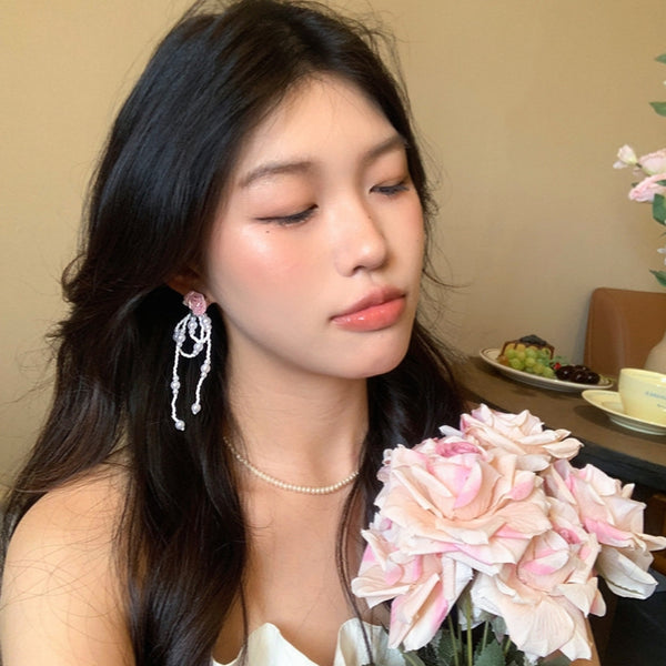 Elegant pink flower earrings