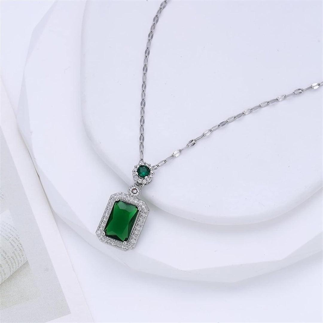 Green Crystal Pendant Necklace