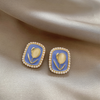 Arzonai Contemporary Stud Earrings