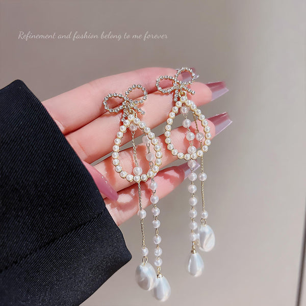 Pearl Bow Earring