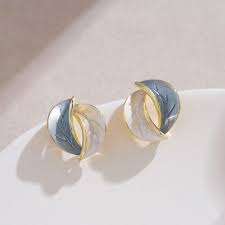 Dual Leaf Stud Earring