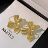 Trendy flower earrings