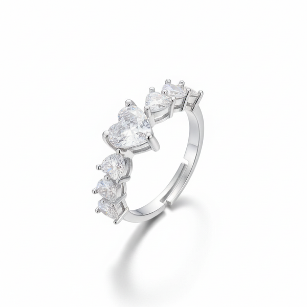Queen White Heart Zircon Ring