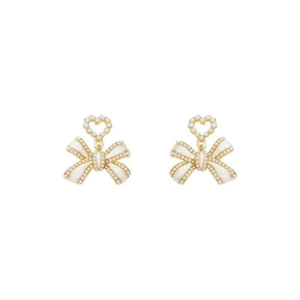 Heart Shaped Pearl Bow Earring