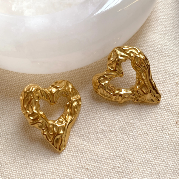 Anti tarnish amazing heart shape earrings
