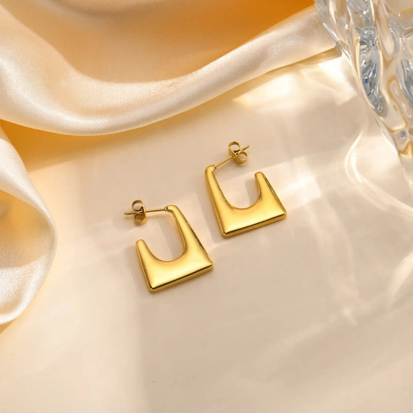 Anti Tarnish Purse Shape Hoop Earring
