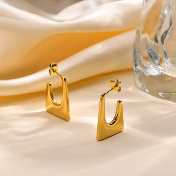 Anti Tarnish Purse Shape Hoop Earring