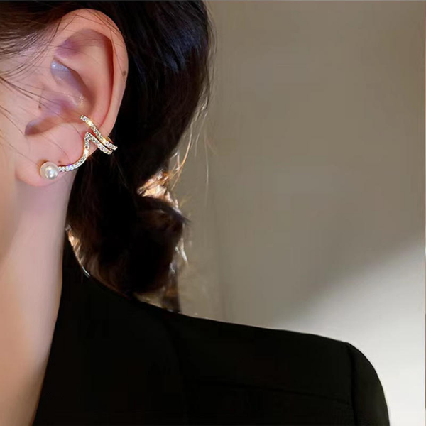 Pearl cuff stud earrings