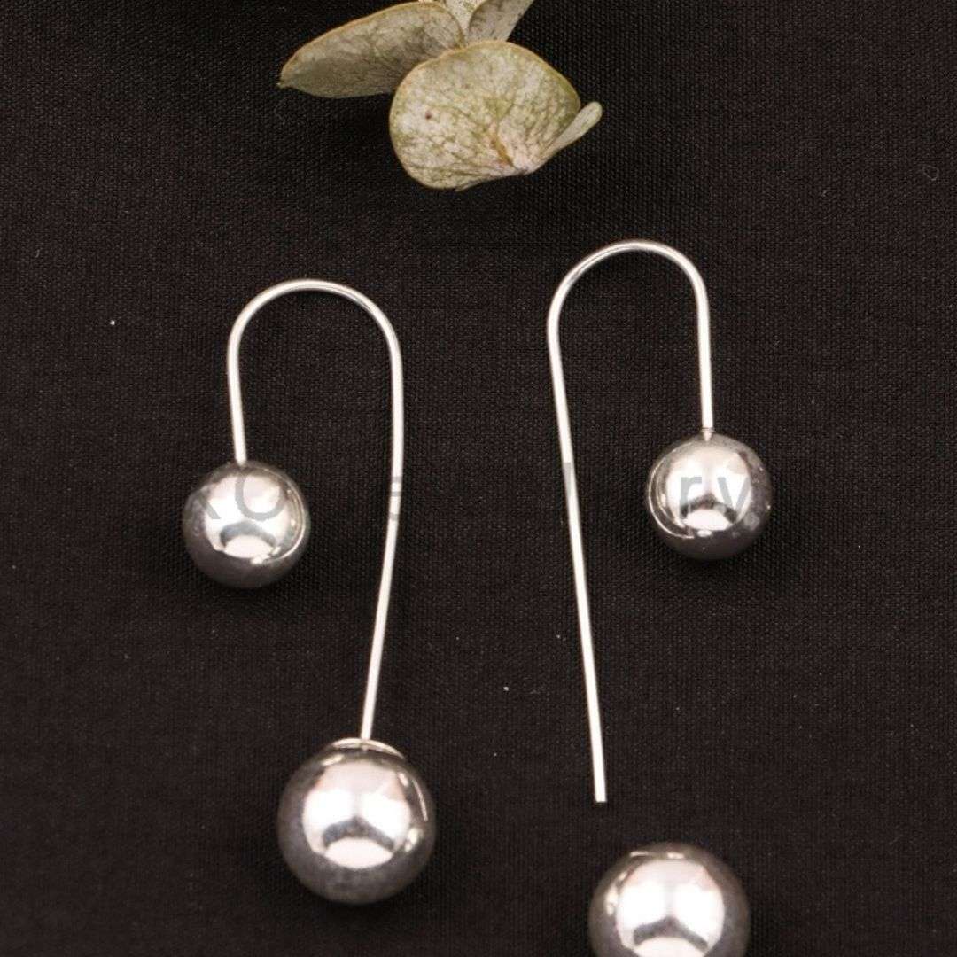 Silver Pearl Hanging Earrings