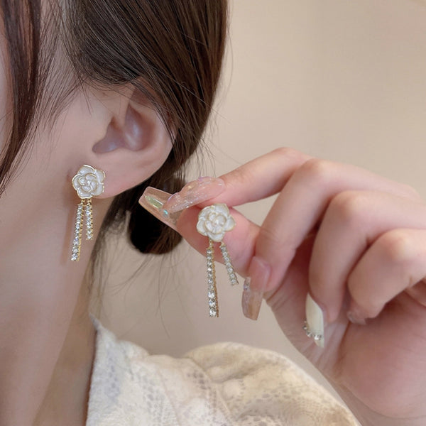 Flower design earrings