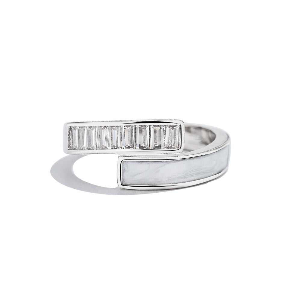 Nail Screw Baguette Zirconia Ring