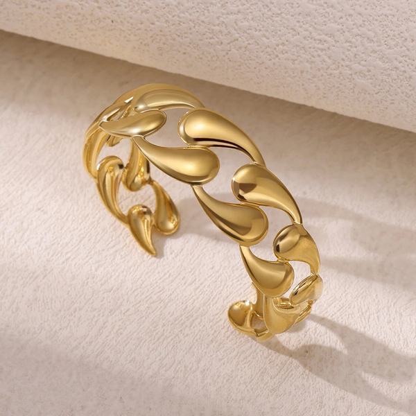 Golden Chain Drop Bracelet