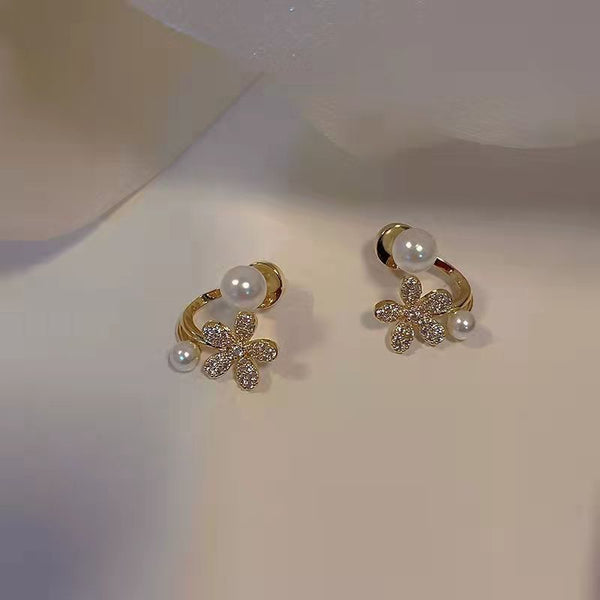 Combo Of 2 Fancy Gold Plated Earrings