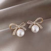 Divastri Bow Earring