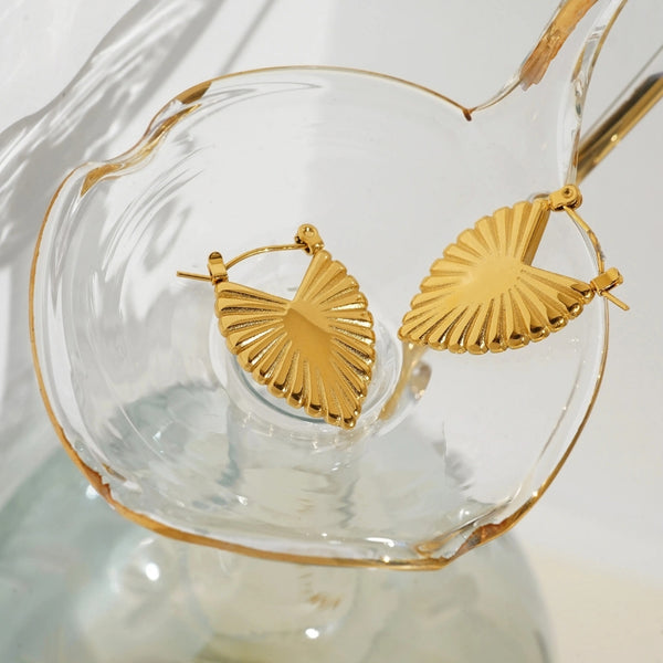 Anti tarnish honey bee earrings