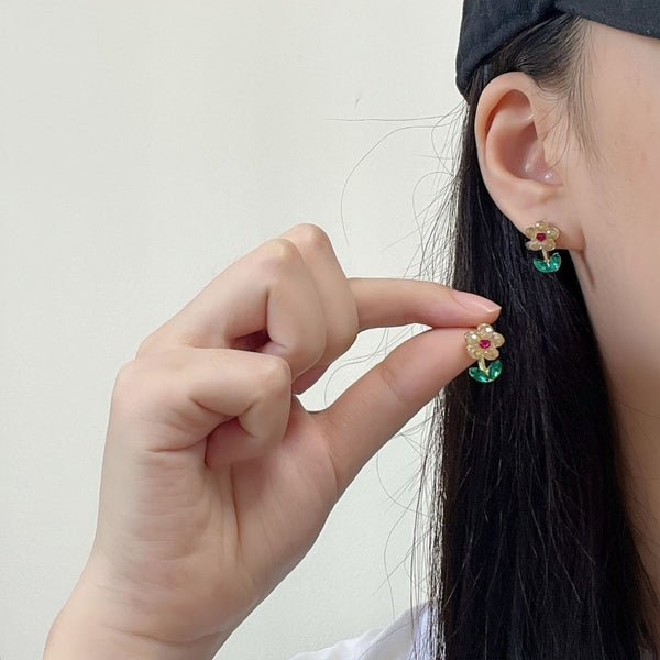 Small Flower earrings