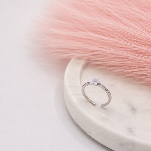 White Blossom Sparkle Ring