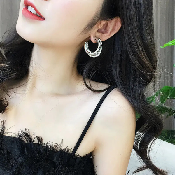 C-Shaped Silver Huggie Earring