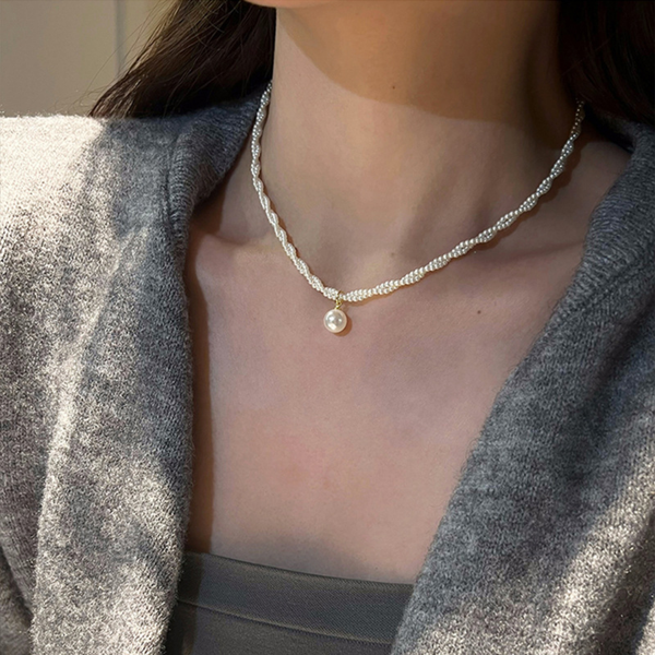 Vembley Charming Necklace