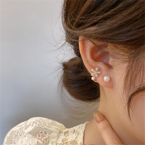 Combo Of 2 Pearl & Crystal Floral Earrings