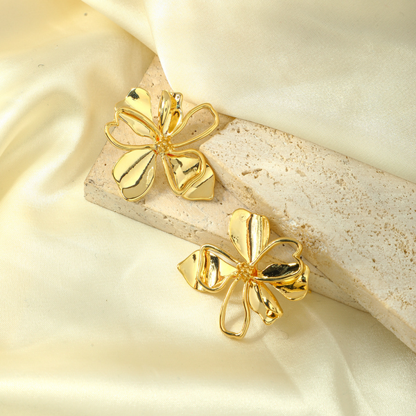 Floral Shaped Studs Earring