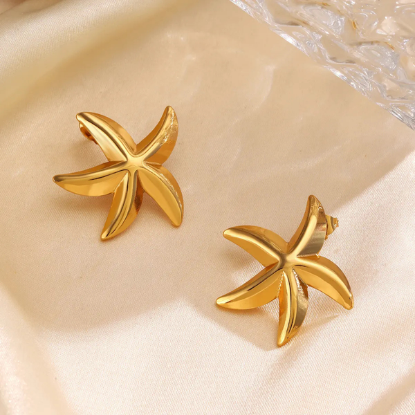 Anti tarnish gold star fish stud earrings