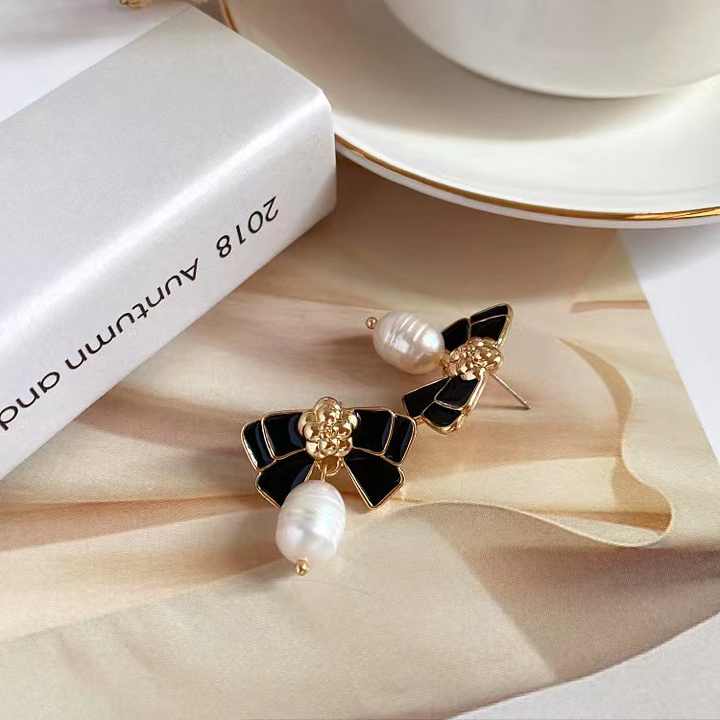 Black Enamel Bow Pearl Stud Earrings