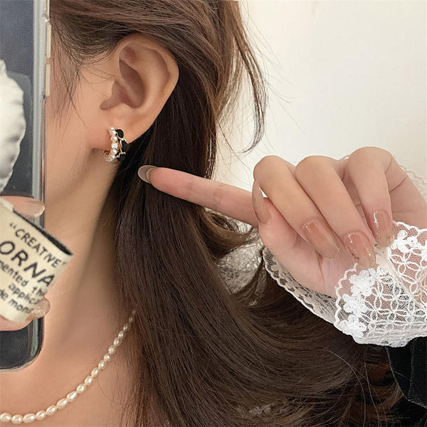 Double Circle Layered Blackl earring