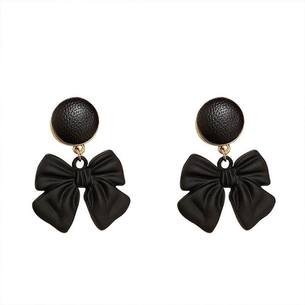 Black bow motif earring