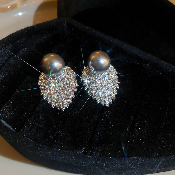 Leaf Pearl Light Luxury Earring