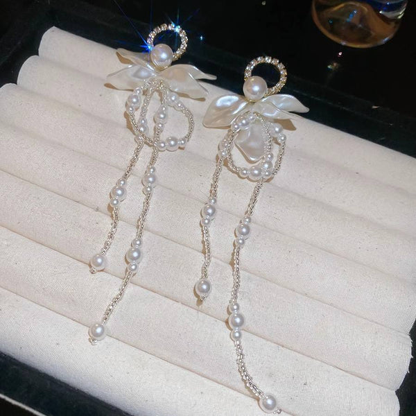 floral elements long drops Earring