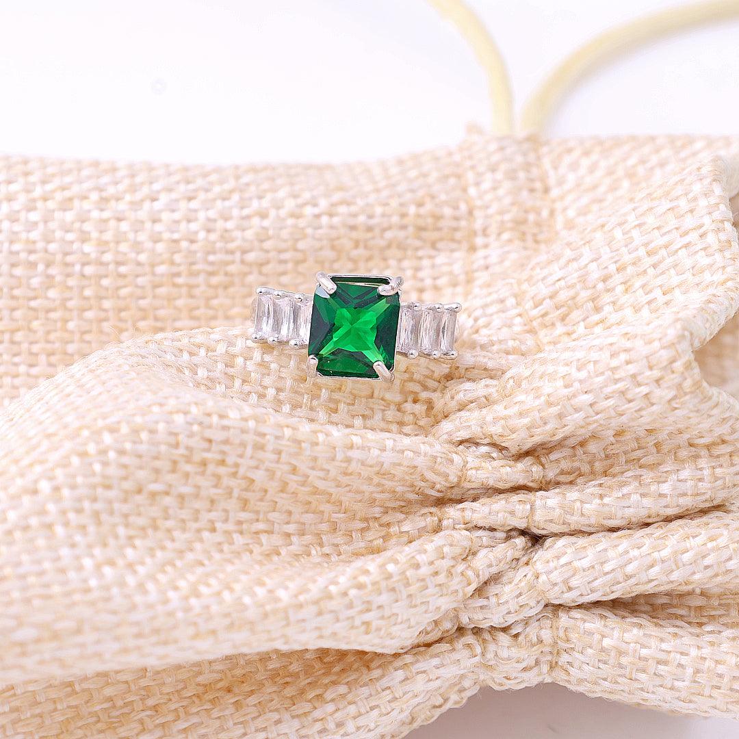 Green stone ring