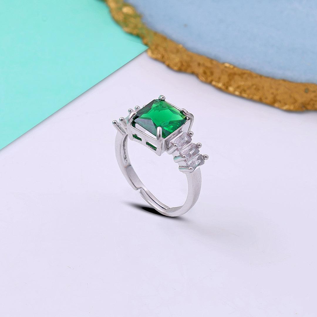 Green stone ring