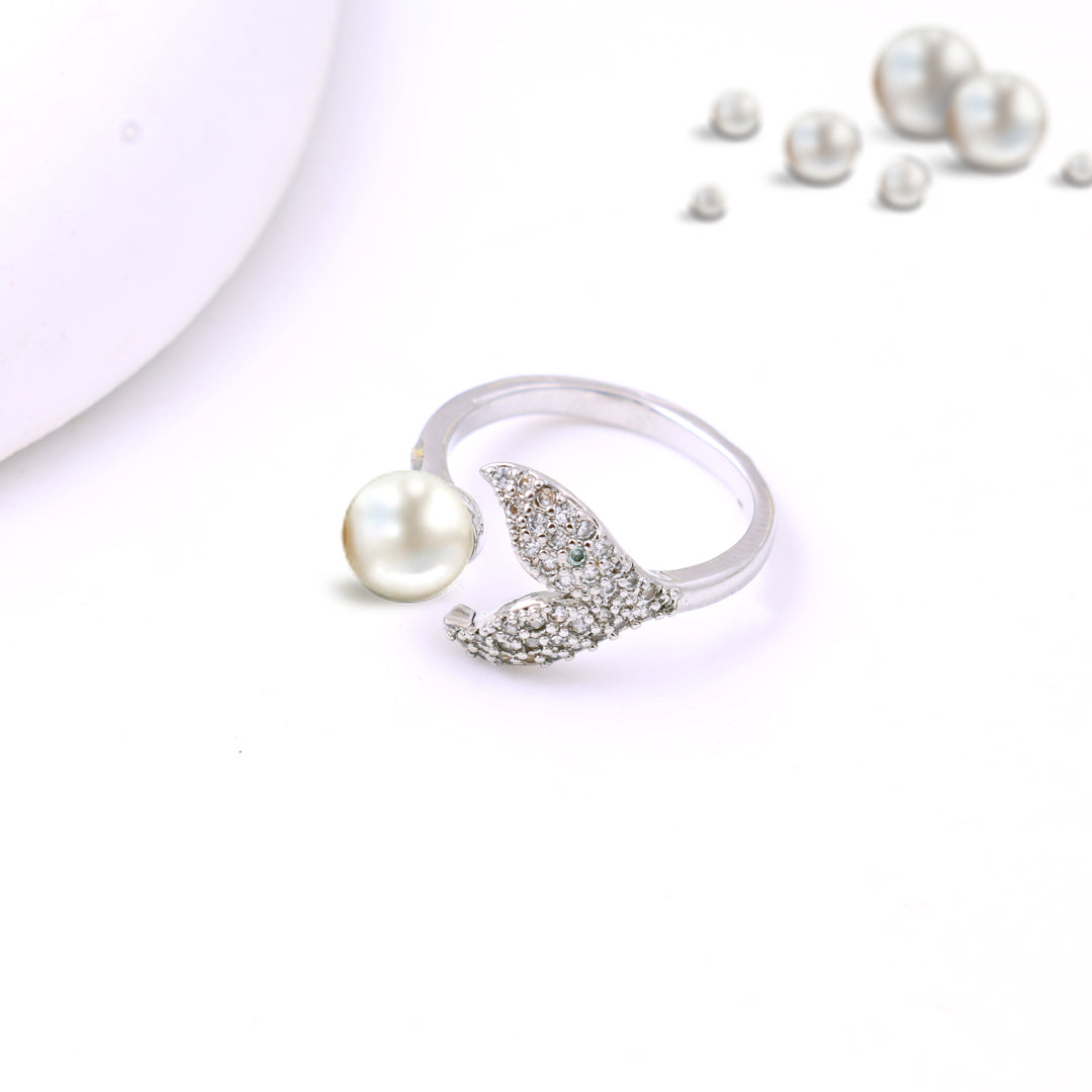 Twist Crystal White Pearl Ring