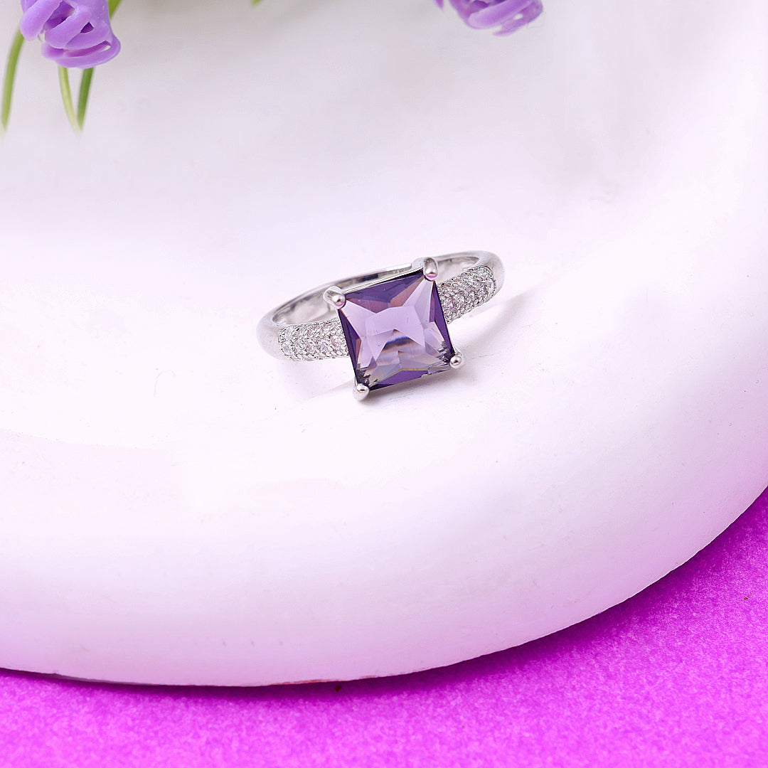 Startle Purple Diamond Ring